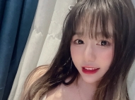 這是我的一個朋友 平常都很 乖巧 近期曹到男友的背叛