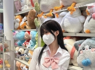 西西166cm 45kg D 21歲 臉蛋漂亮 身材很好 火辣的身材 #床上能...