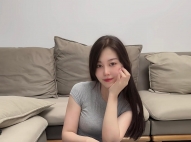 名字：詩涵 身高：162cm 體重：47kg 胸部：D杯  充滿魅力的...