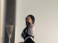 小雅有豐滿的胸部和翹臀   特別是她的臀部 像電動馬達一