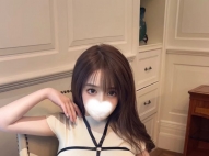 奇米 170.48.E.23歲 性感戰袍誘惑力滿滿 可惜的是許久都沒人...