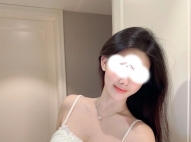 小雅 165.48.E.24歲 美艶膚白巨乳妹妹，身材火辣，性格開朗
