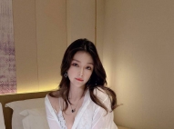 湘湘 165  E+  50  27歲 輕熟姐姐有著撩人的身材   “胸” 湧...
